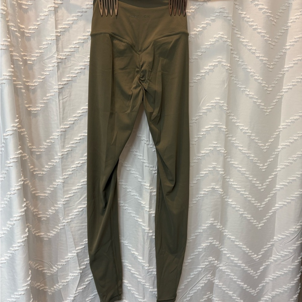 Paragon original sculpt seam plus Olive Green High-Waisted Leggings - XS